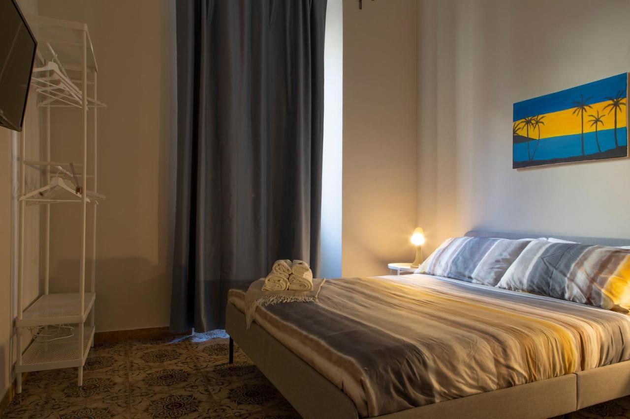 Apartment A Un Passo Dal Colosseo Rom
